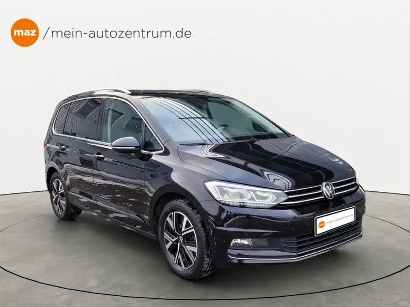 VW T-roc Cabrioletvon der Seite