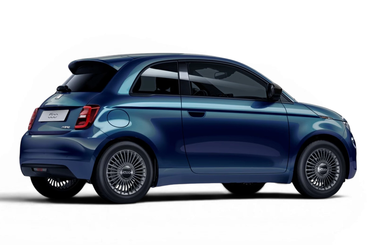 FIAT 500 Hybrid von der seite