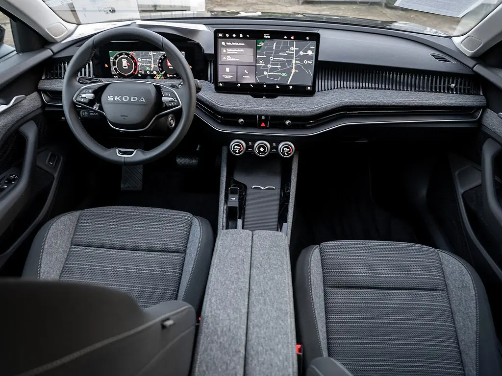 Skoda Superb Combi Cockpit