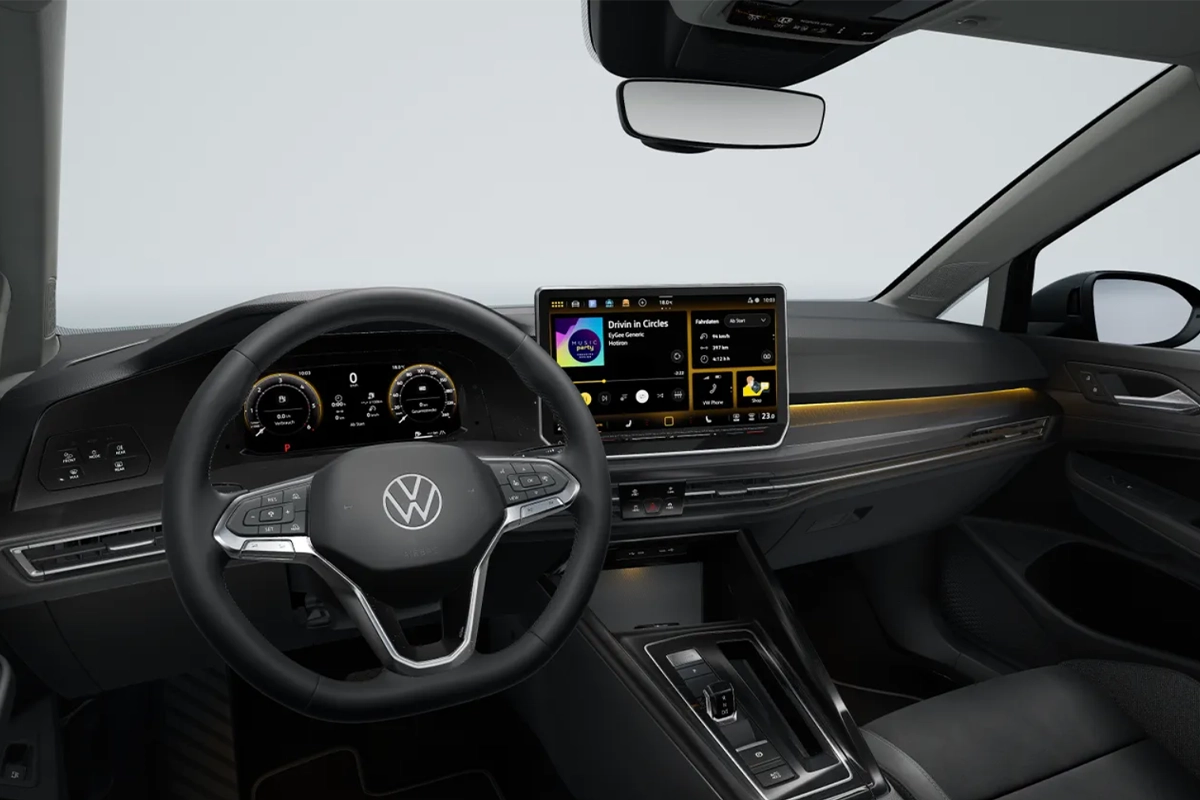 der Golf hybrid Cockpit